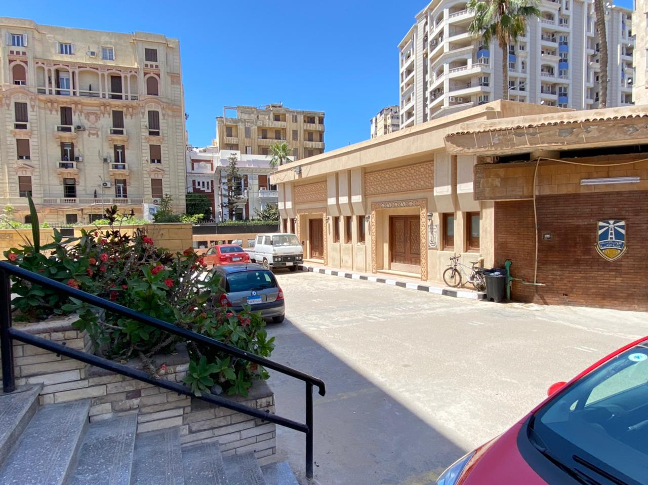 the location of dent faculty